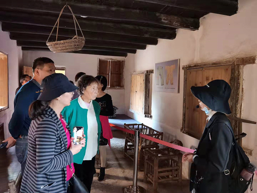 聆听红色岁月的足音.jpg