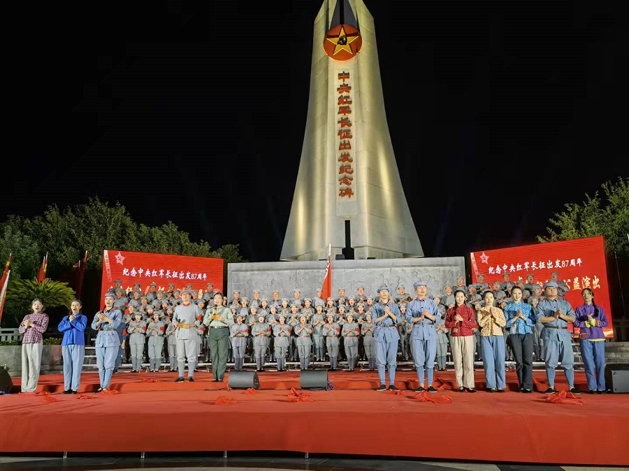 震撼演出.jpg