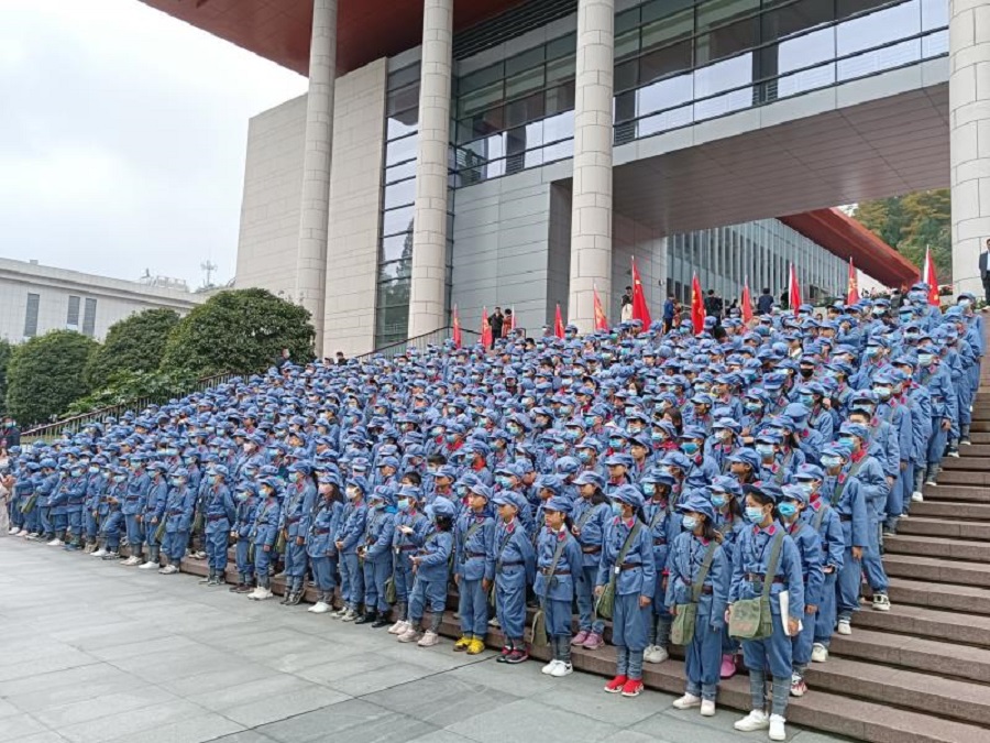红色传人.jpg