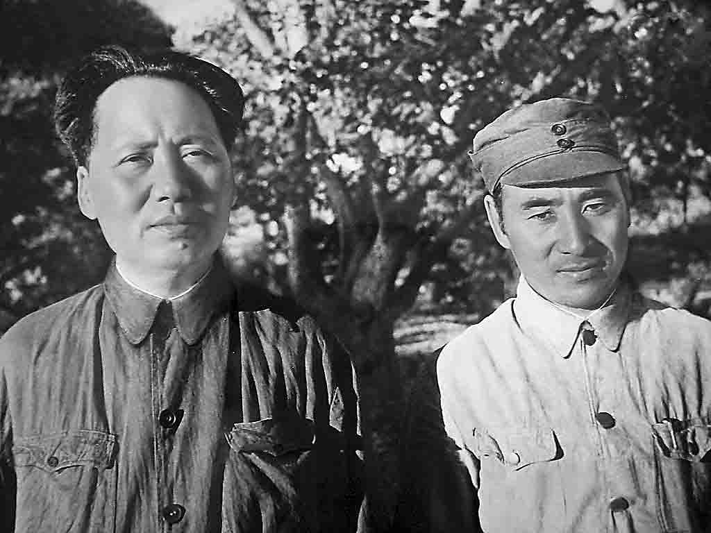 14-1，抗日战争胜利后，毛泽东看好林彪，要他去做“东北王”.jpg